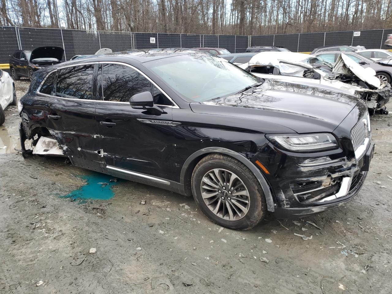 2019 Lincoln Nautilus - Image 4