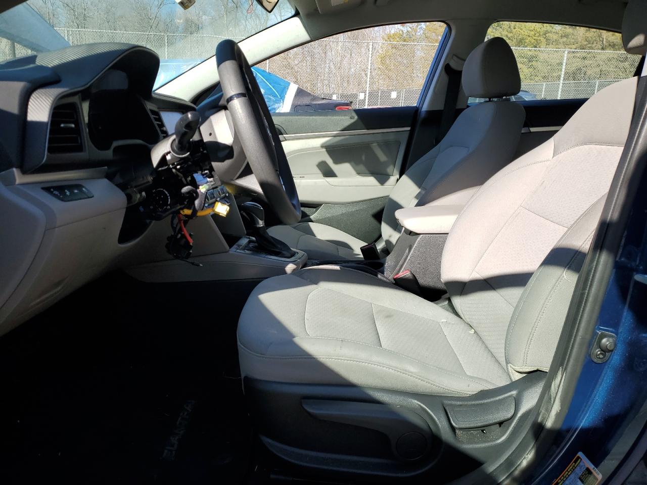 2020 Hyundai Elantra - Image 7