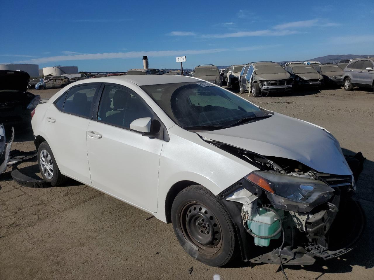 VIN 5YFBPRHE2FP247754 2015 TOYOTA COROLLA no.4