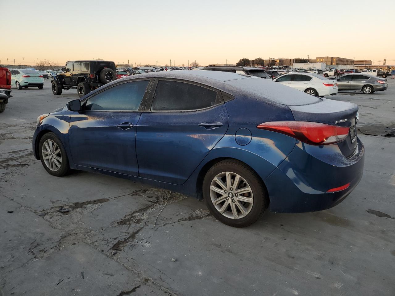 2016 Hyundai Elantra - Image 2