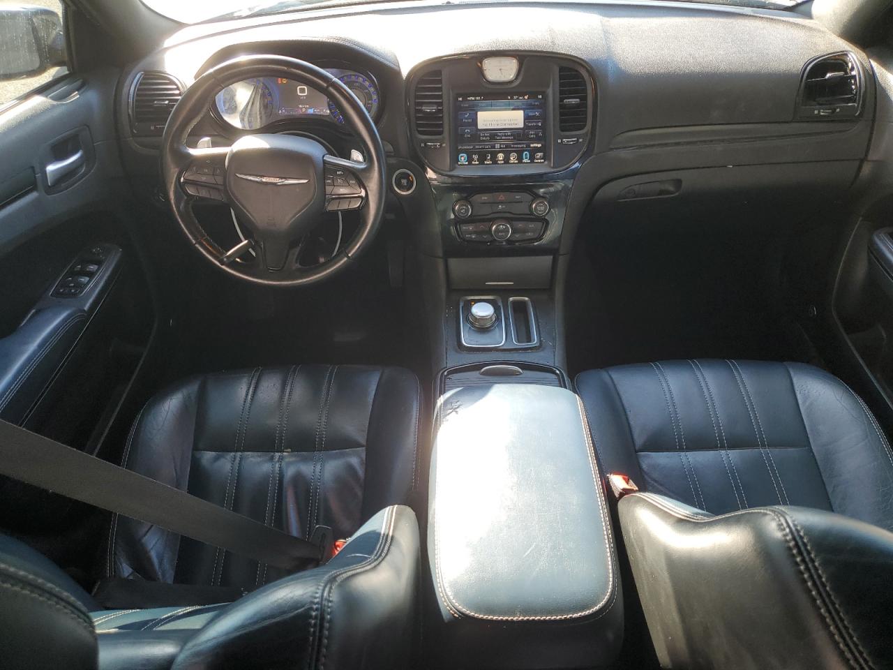 2016 Chrysler 300 - Image 8