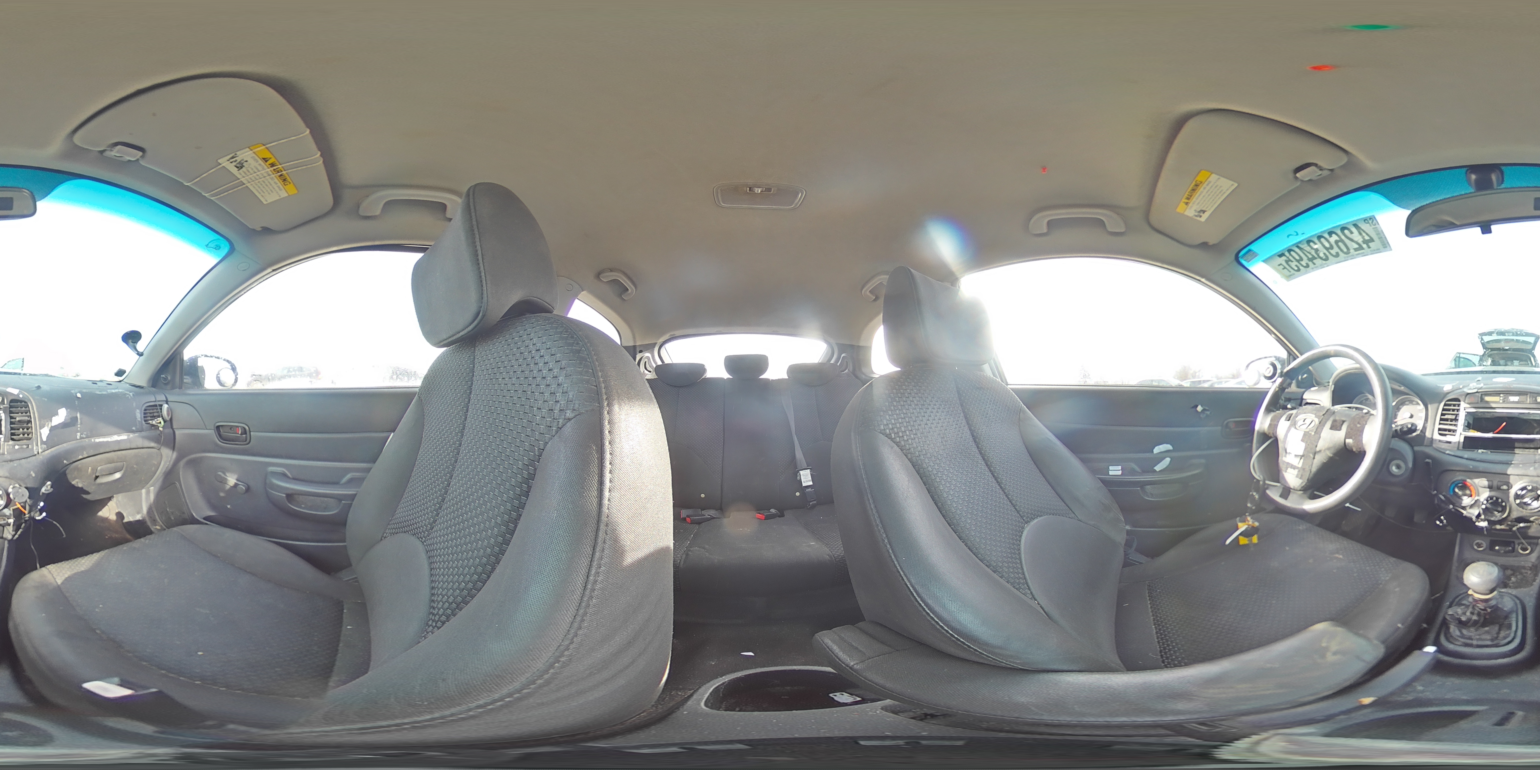 2011 Hyundai Accent - Image 12