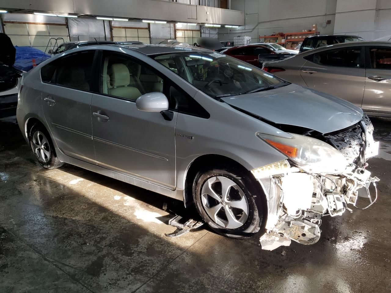 2013 Toyota Prius - Image 4