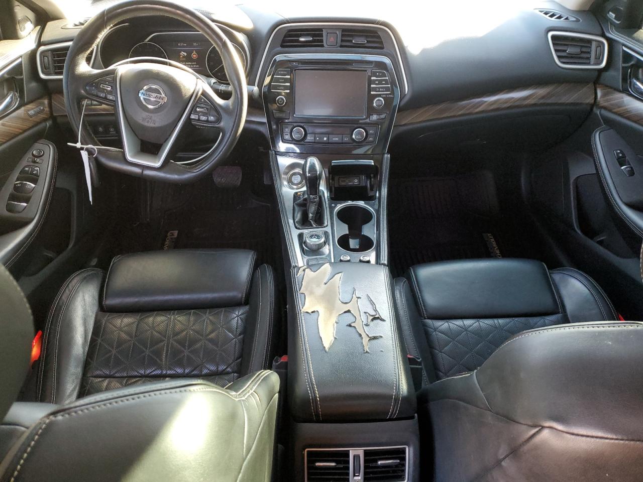 2017 Nissan Maxima - Image 8