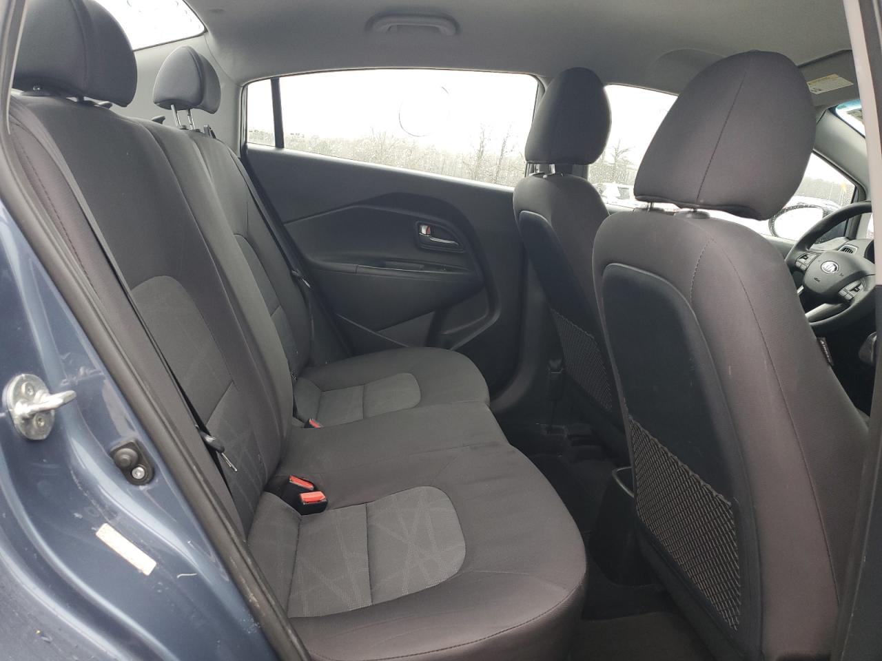 2016 Kia Rio - Image 10