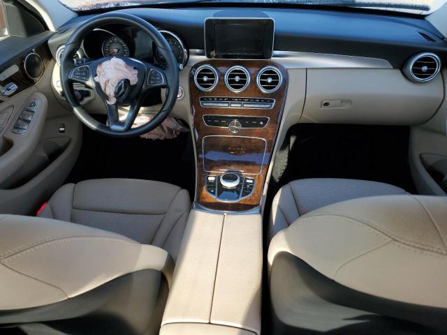  MERCEDES-BENZ C-CLASS 2018 Czerwony