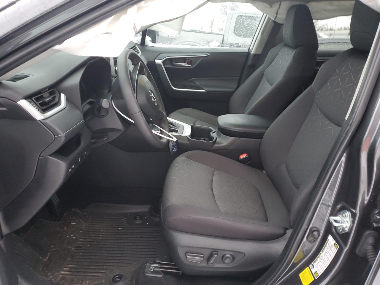 2024 Toyota RAV 4 - Image 7