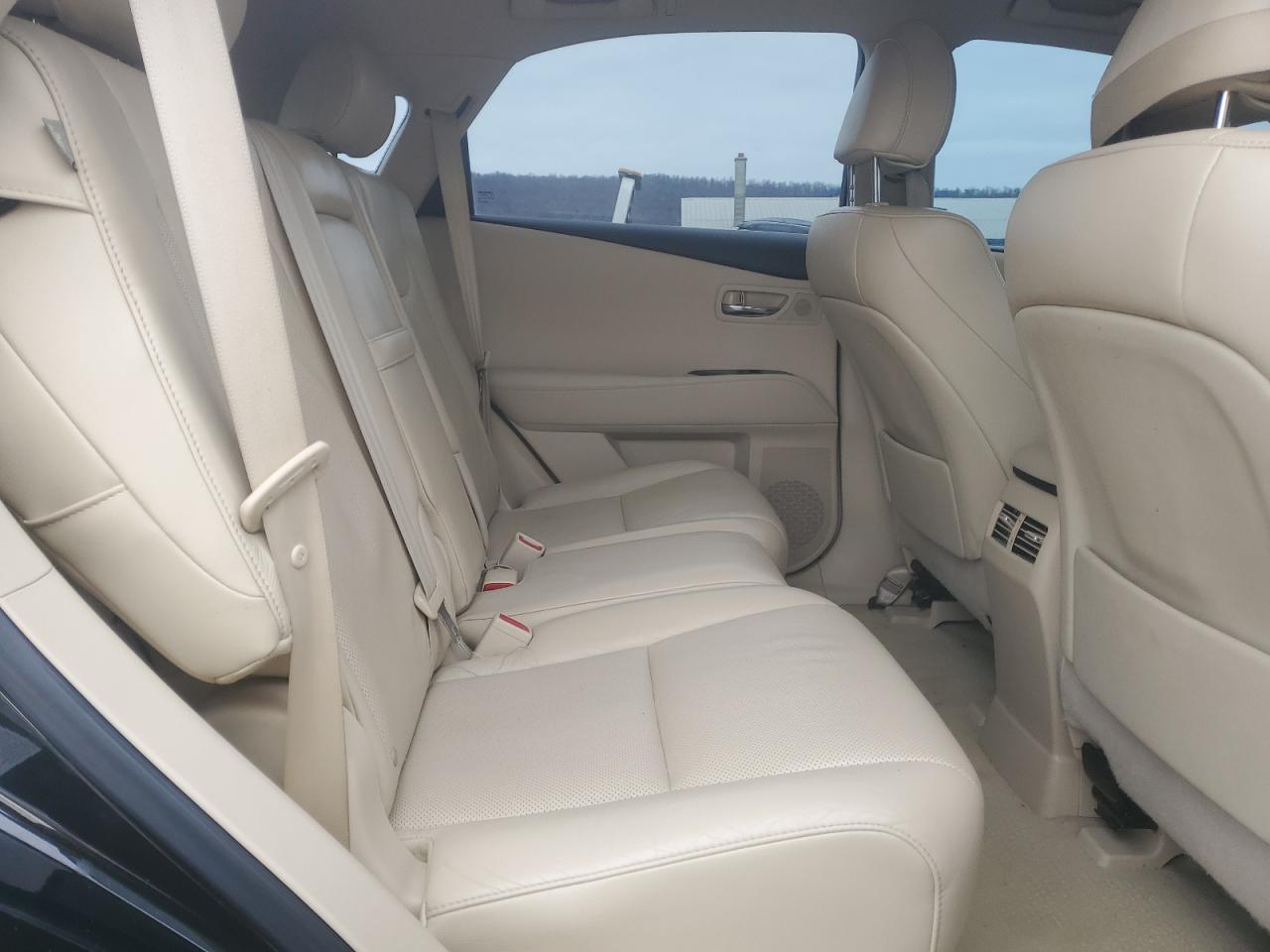 2012 Lexus RX - Image 11