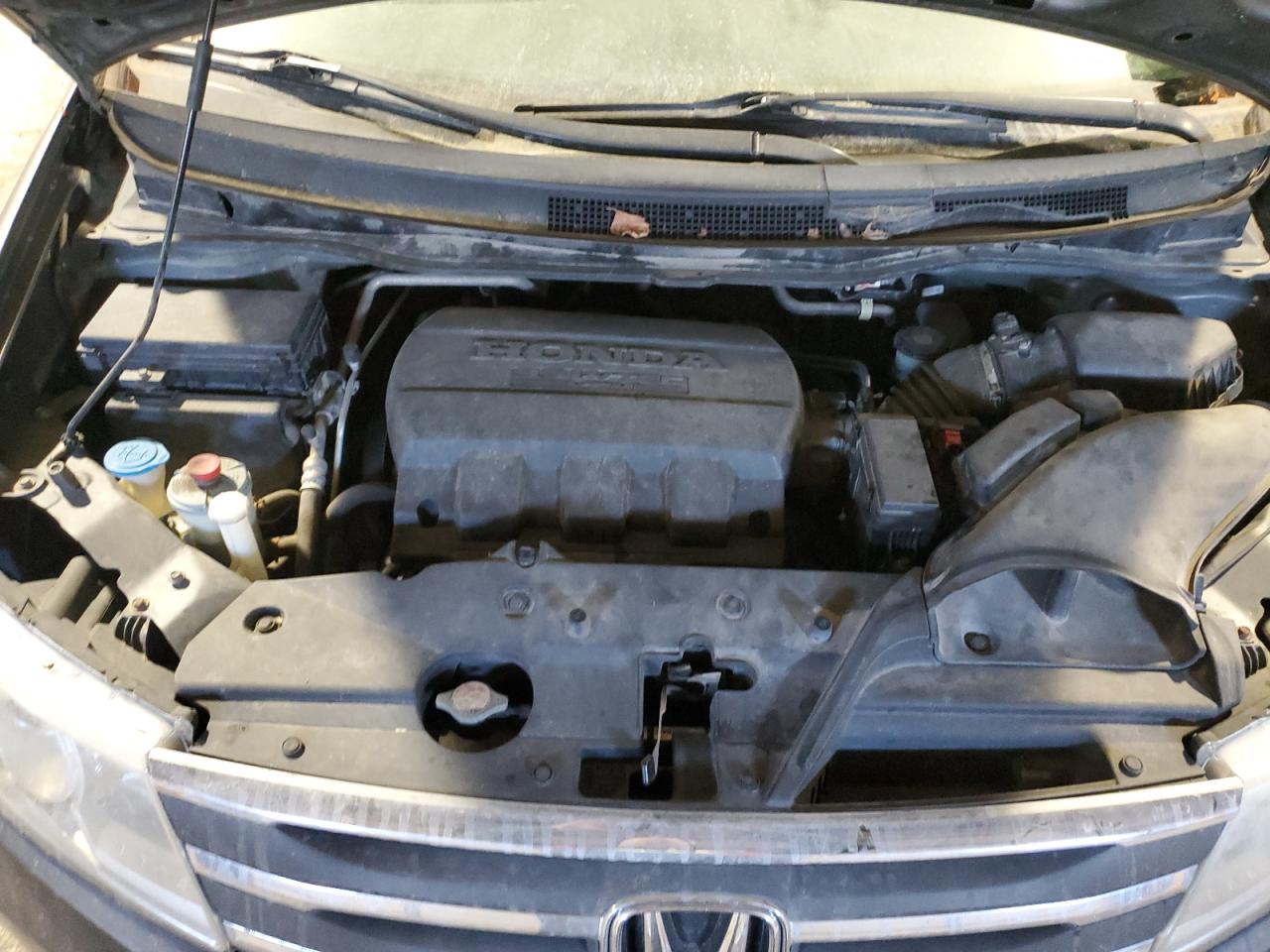 2011 Honda Odyssey - Image 13