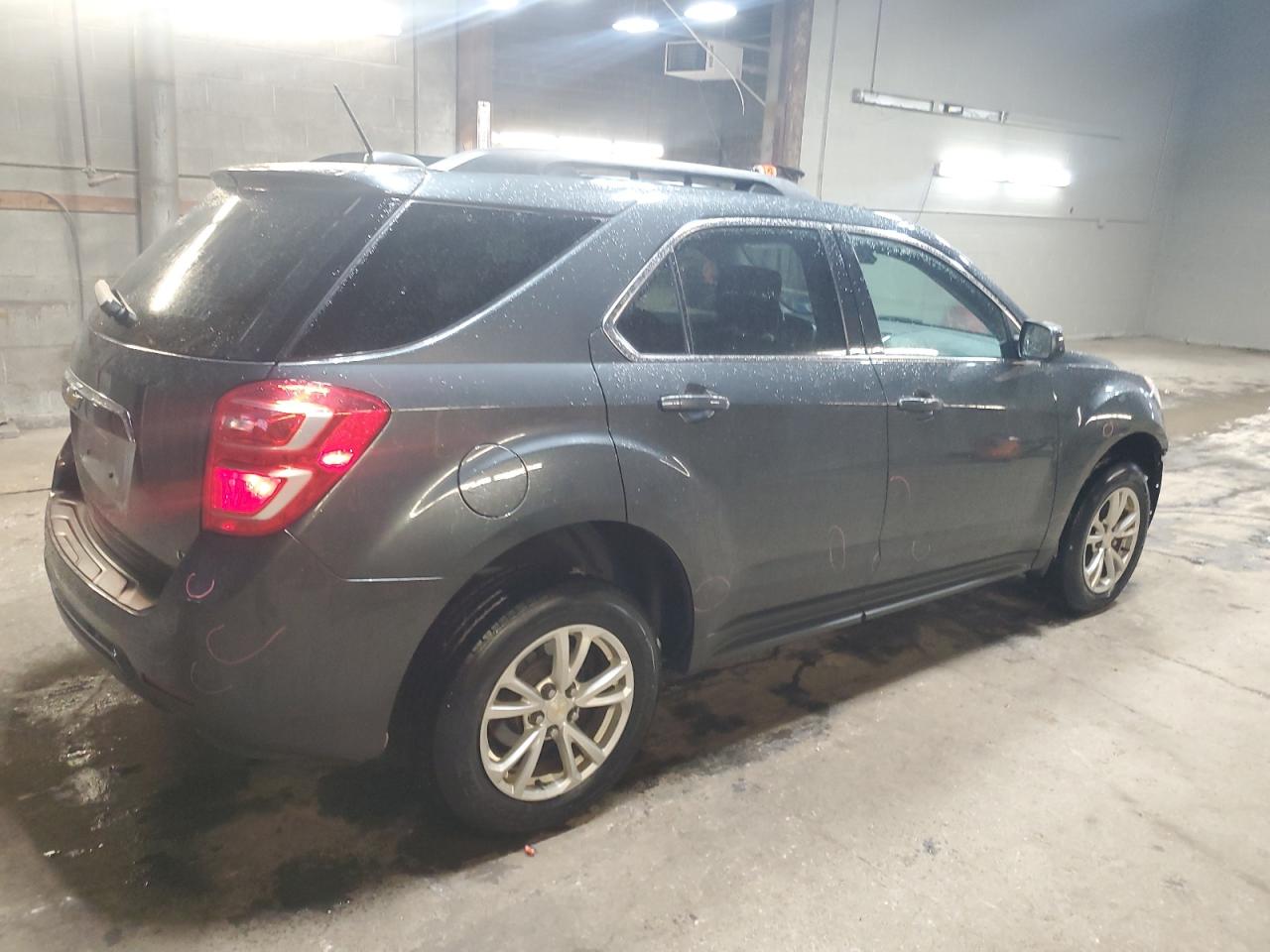 2017 Chevrolet Equinox - Image 3