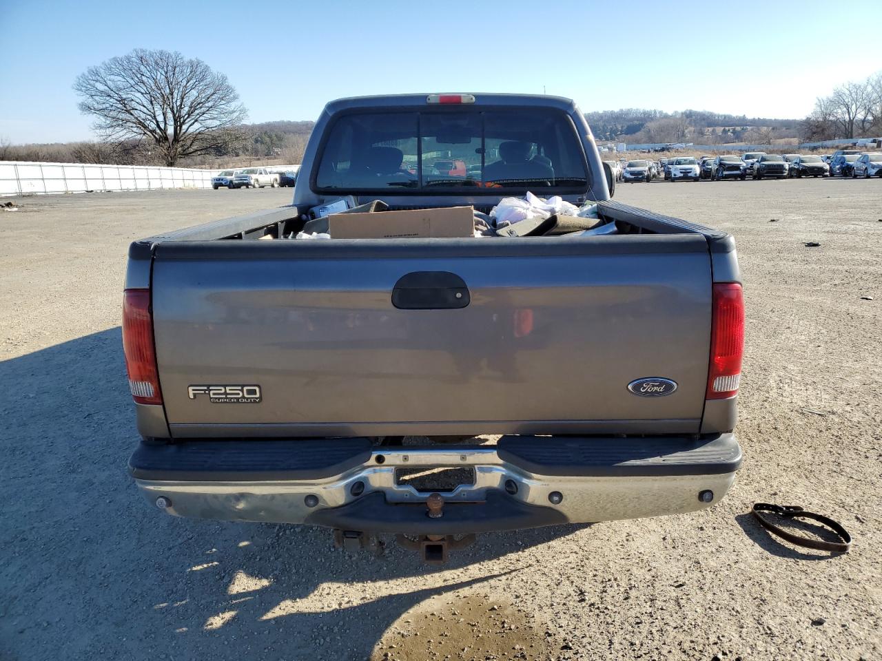 2003 Ford F250 - Image 6