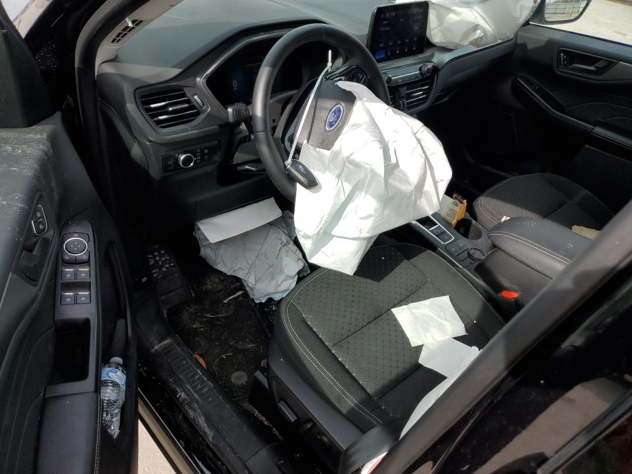 2023 Ford Escape - Image 8