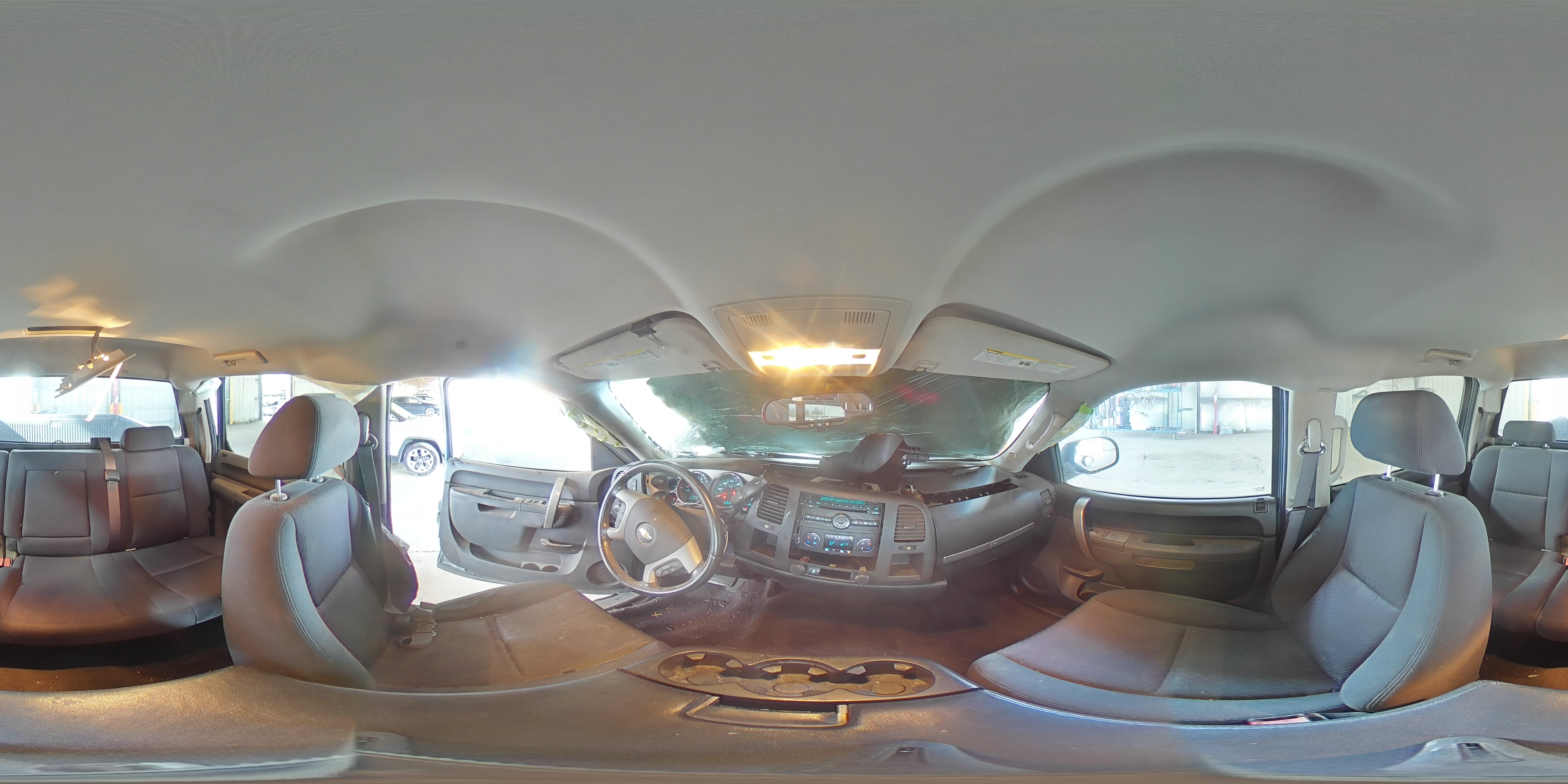 2013 Chevrolet Silverado - Image 13