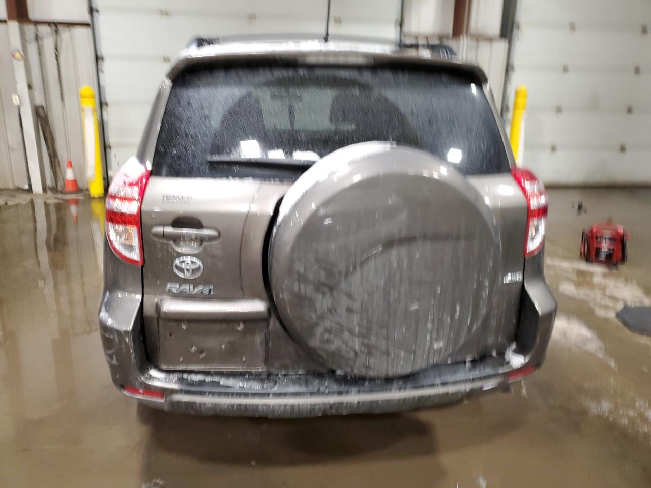 2012 Toyota RAV 4 - Image 6