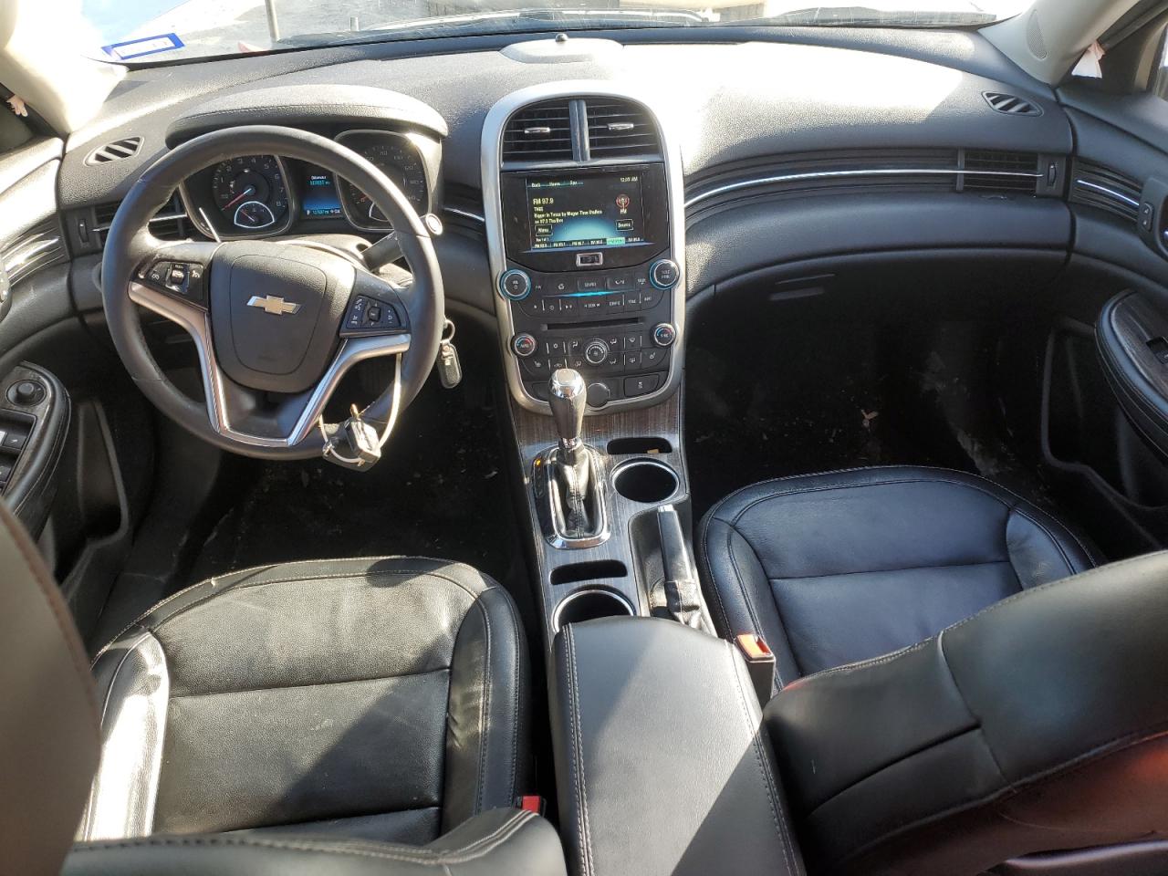 2016 Chevrolet Malibu - Image 8