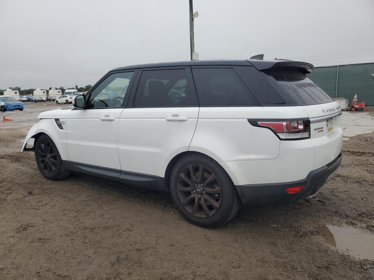 2017 Land Rover Range Rover - Image 2