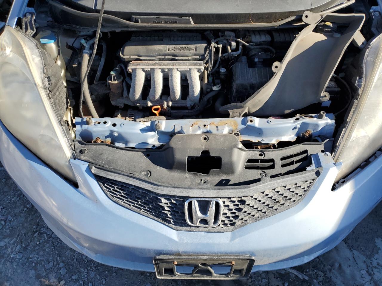 2010 Honda Fit - Image 11
