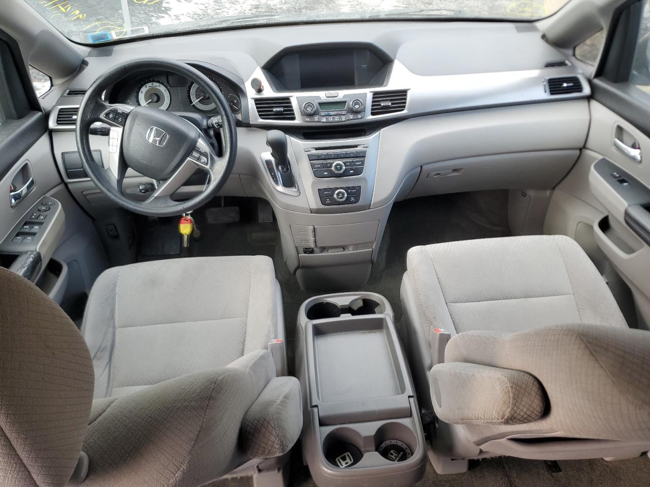 2016 Honda Odyssey - Image 8