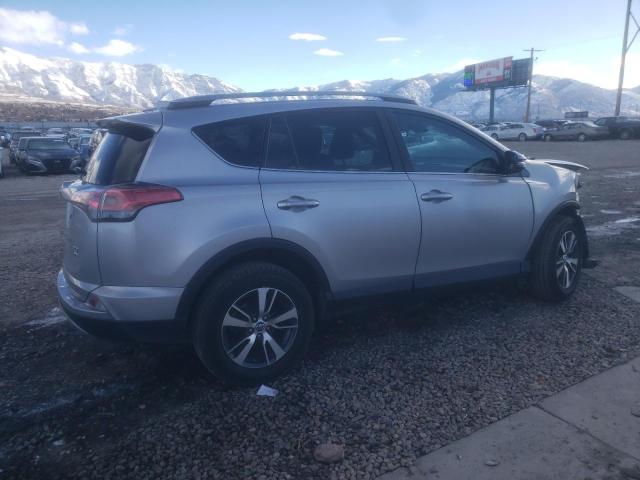  TOYOTA RAV4 2017 Srebrny