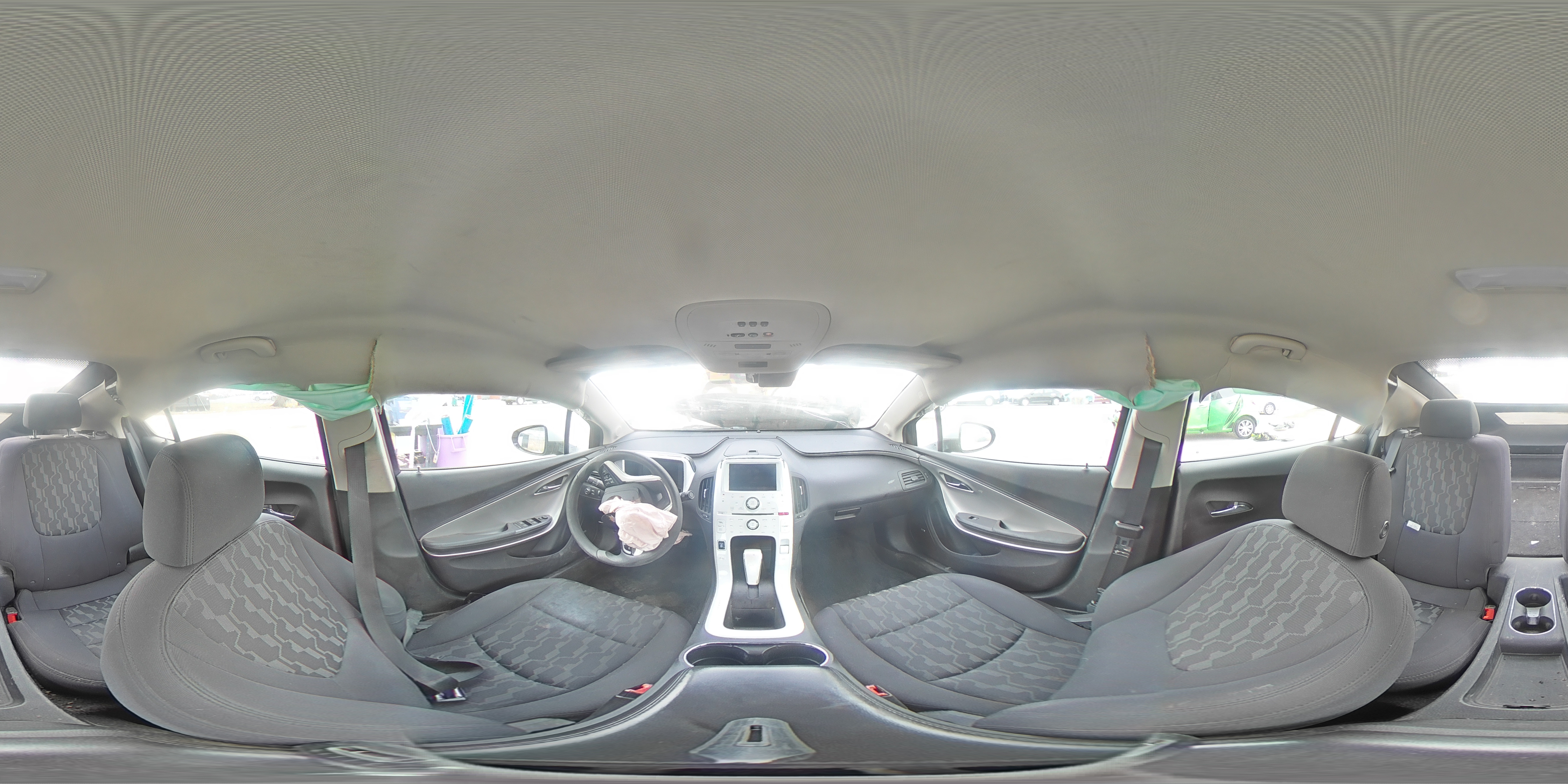 2012 Chevrolet Volt - Image 12