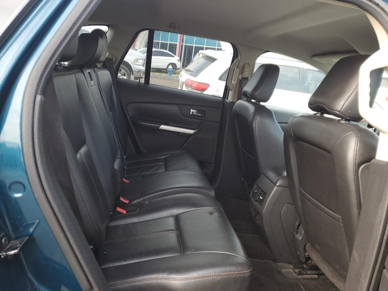 2011 Ford Edge - Image 11