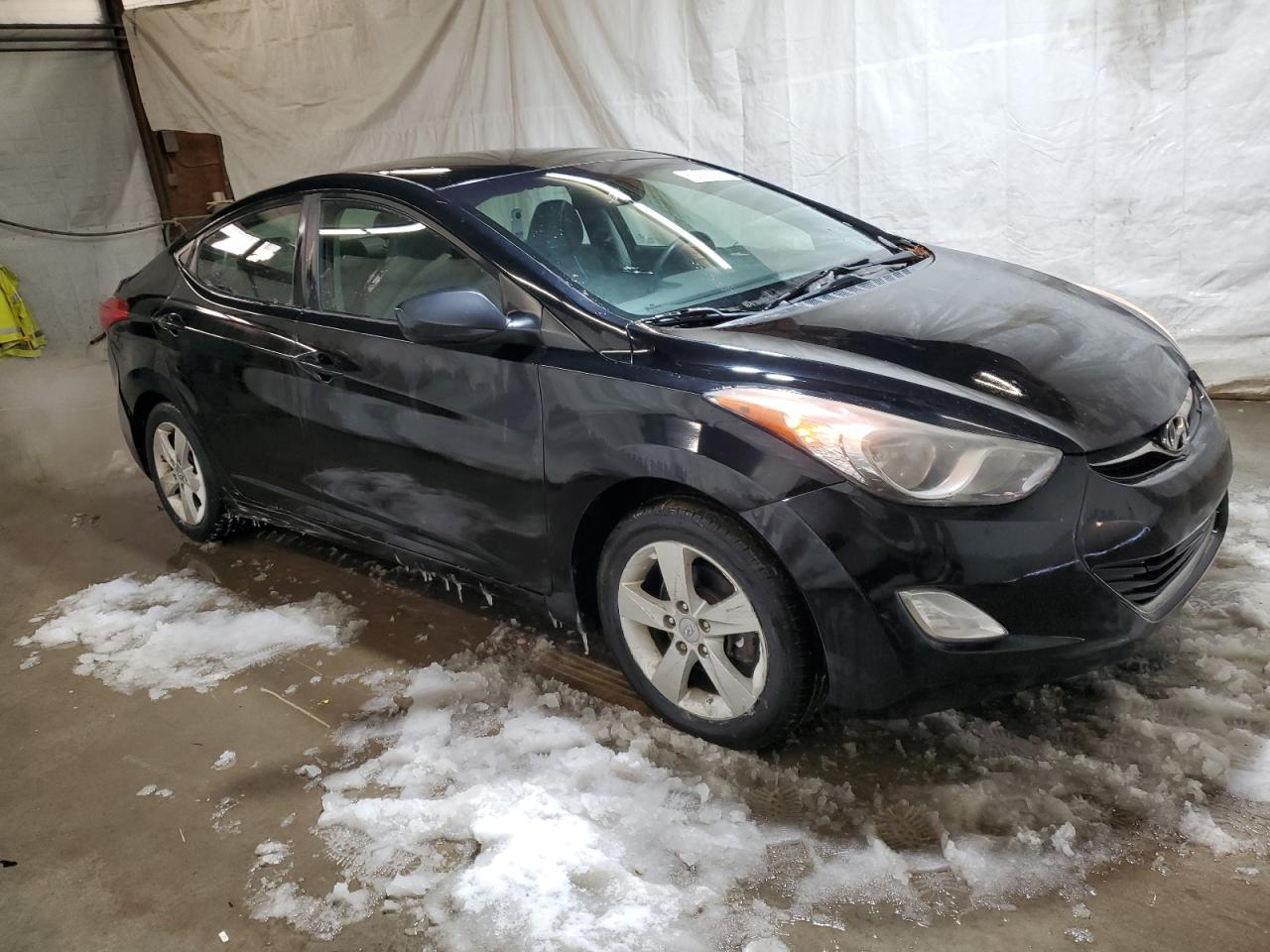2013 Hyundai Elantra - Image 4