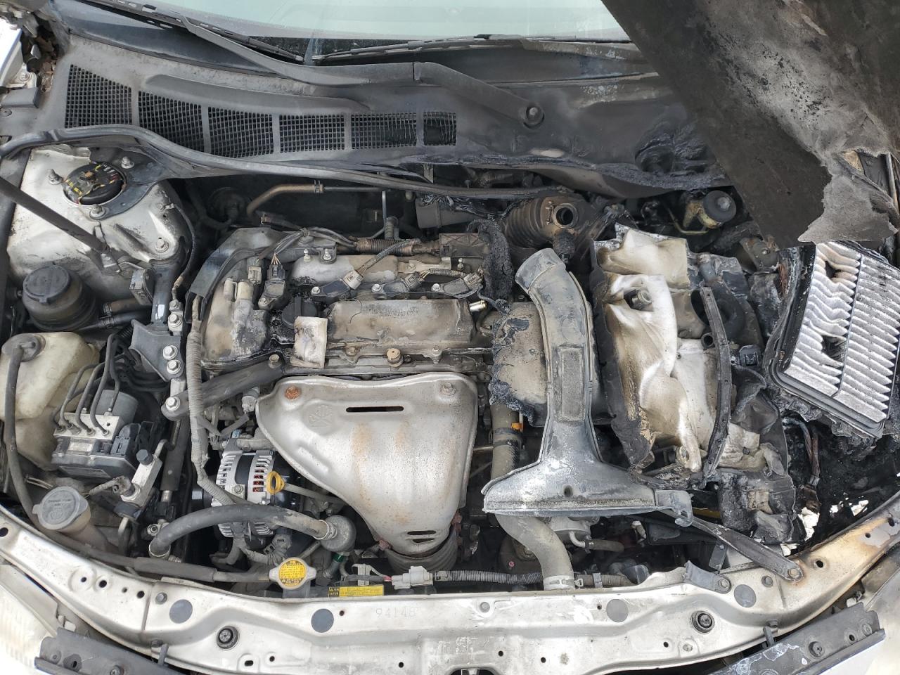 2010 Toyota Camry - Image 12