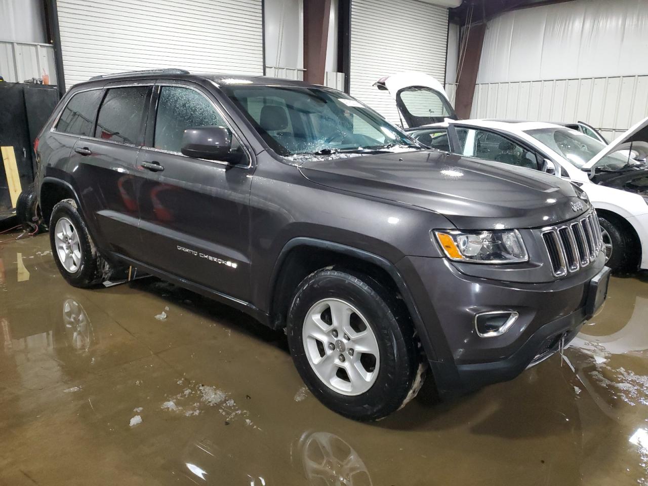 2015 Jeep Grand Cherokee - Image 4