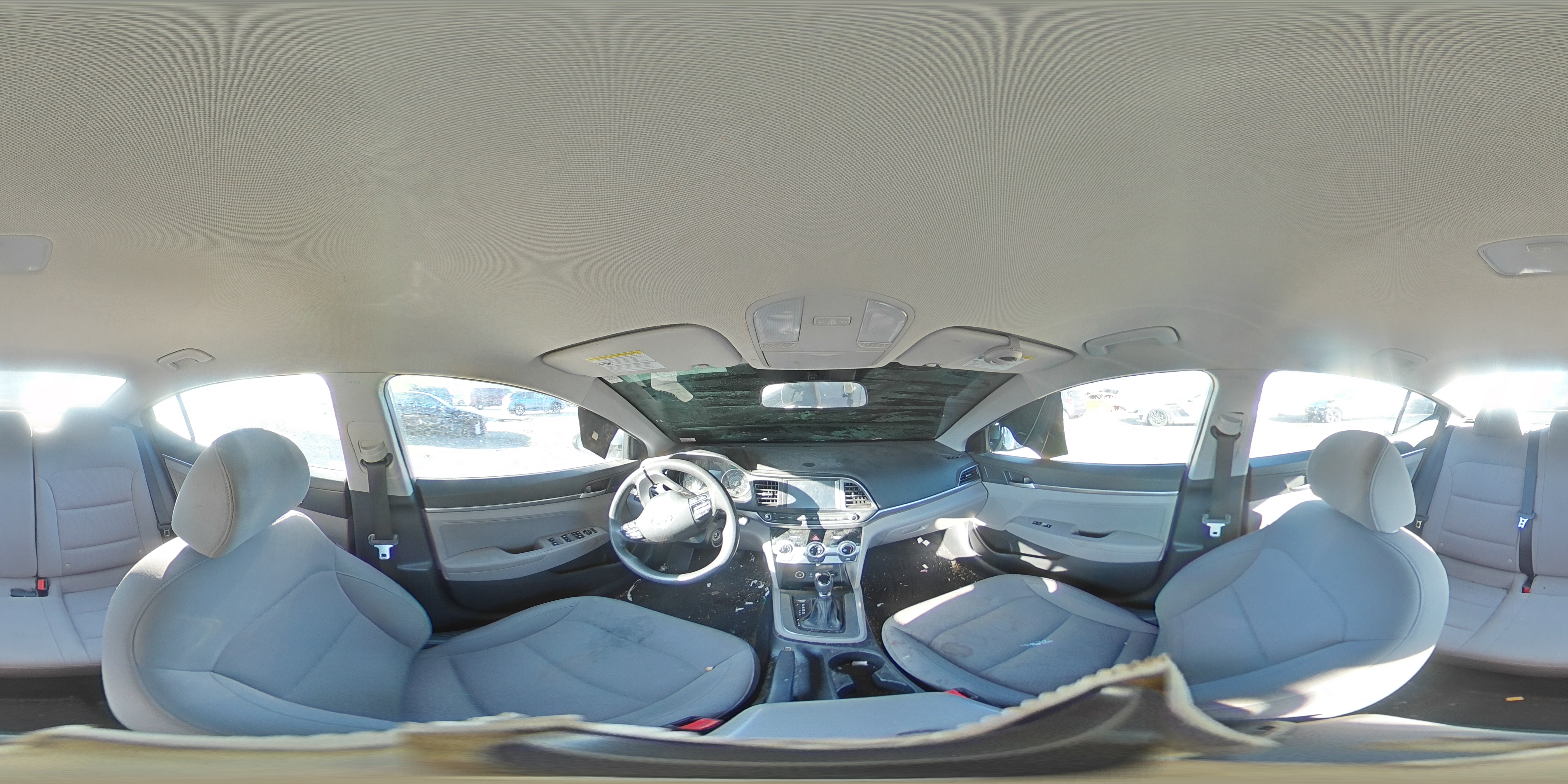2019 Hyundai Elantra - Image 13