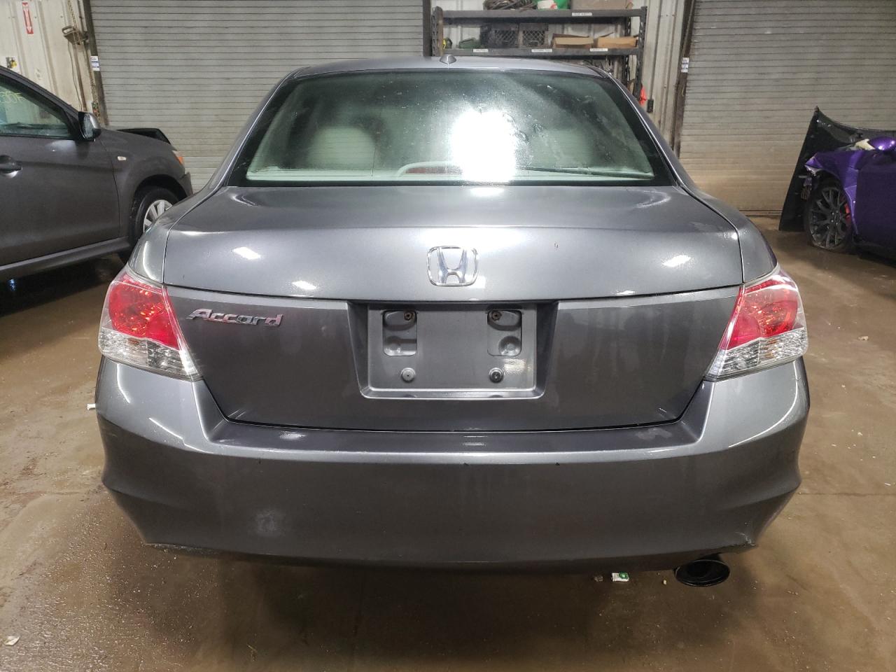 2010 Honda Accord - Image 6