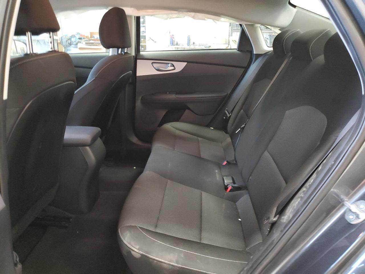 2024 Kia Forte - Image 10