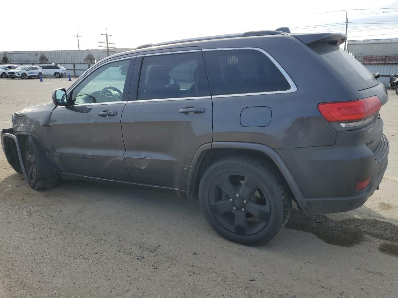 2015 Jeep Grand Cherokee - Image 2