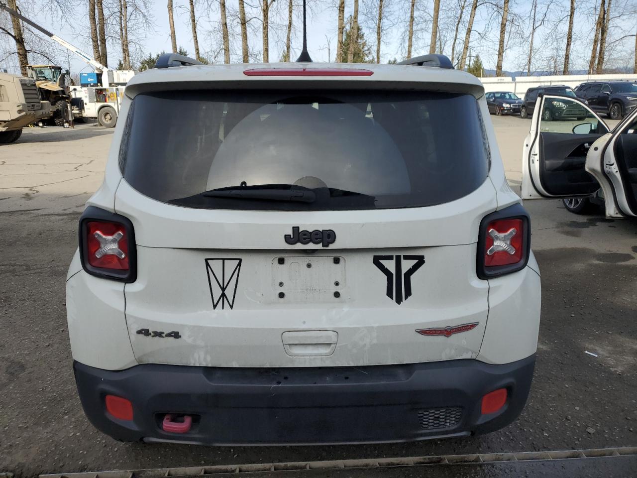 2018 Jeep Renegade - Image 6