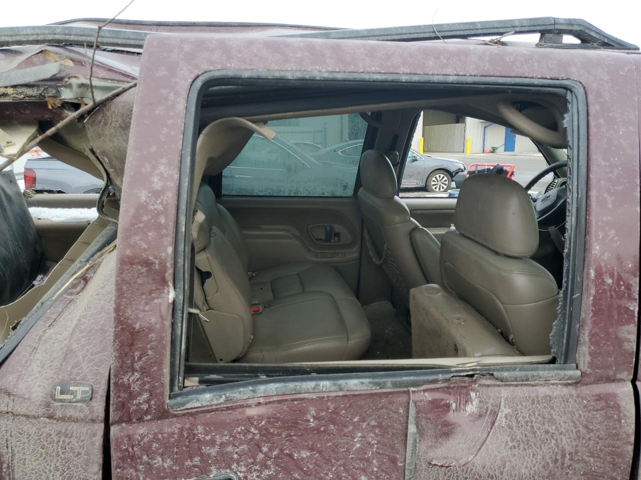1998 Chevrolet Suburban - Image 11