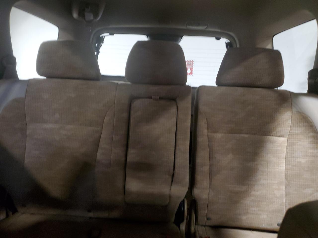 2003 Honda CR-V - Image 10