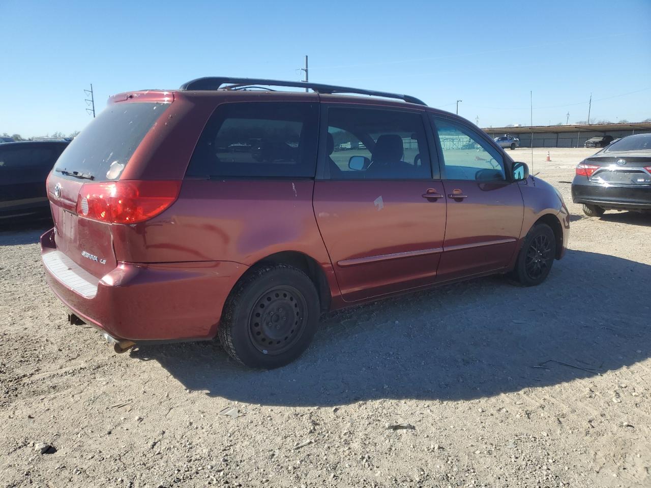 2009 Toyota Sienna - Image 3