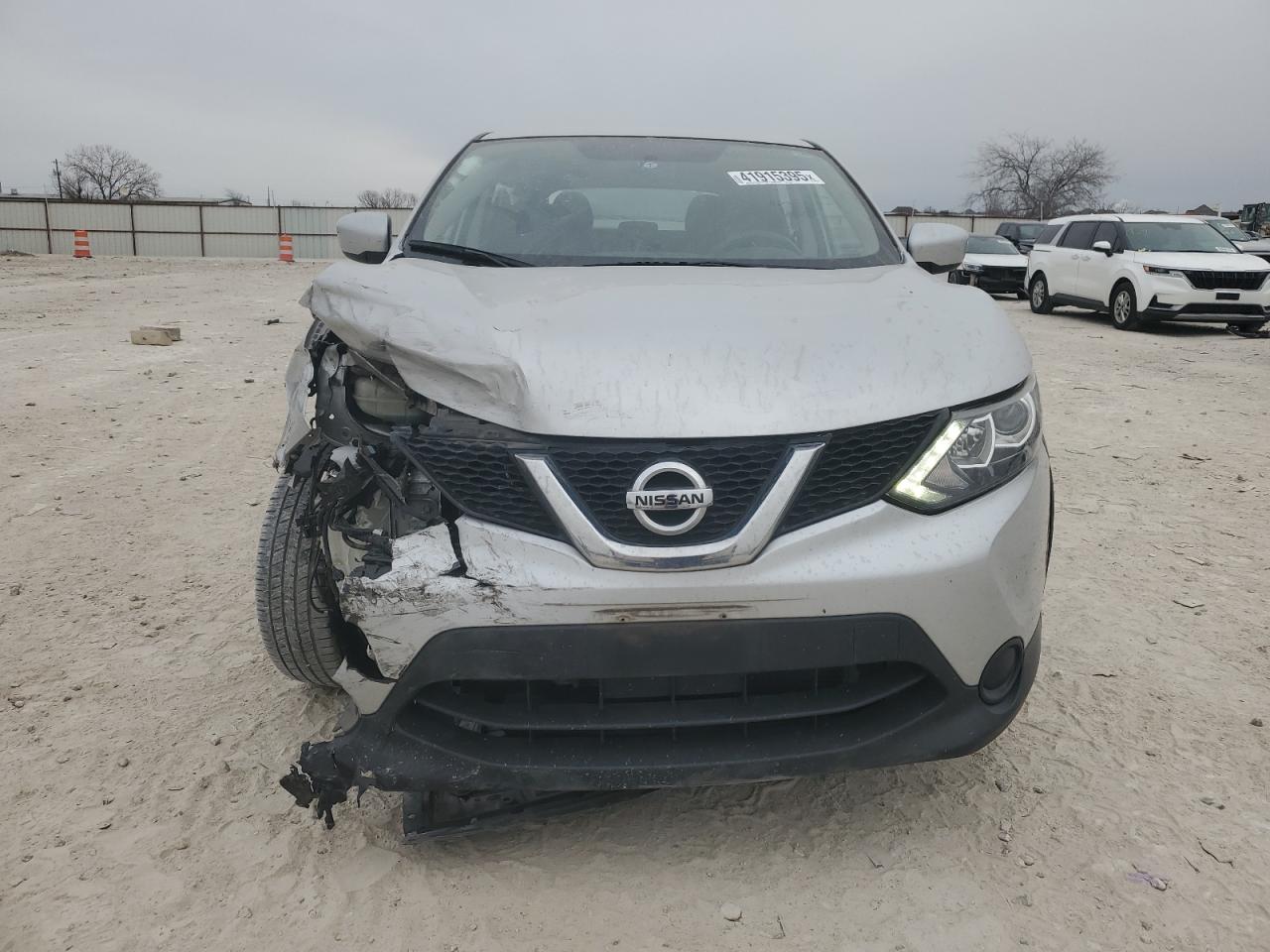 2017 Nissan Rogue - Image 5