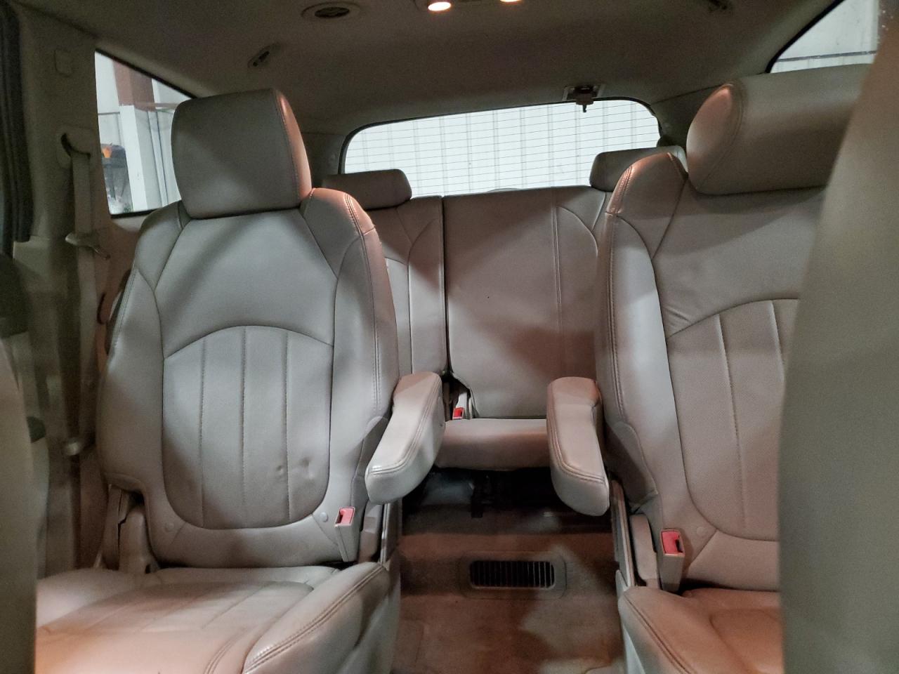2011 Buick Enclave - Image 10