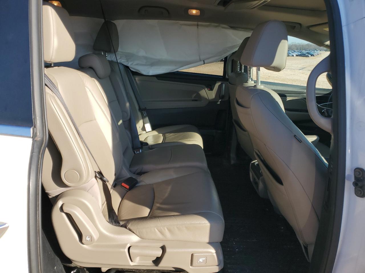 2020 Honda Odyssey - Image 11