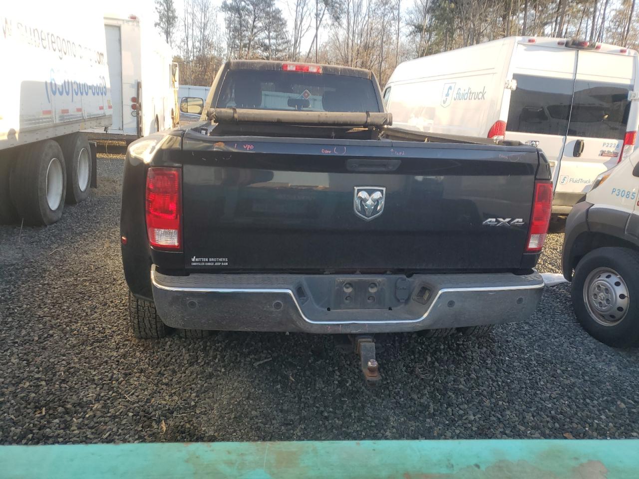 2017 RAM 3500 - Image 6
