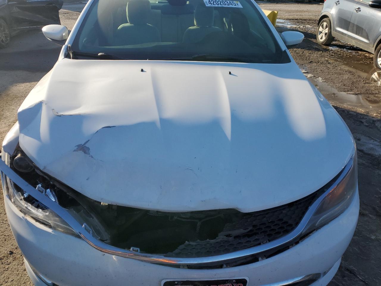 2015 Chrysler 200 - Image 11