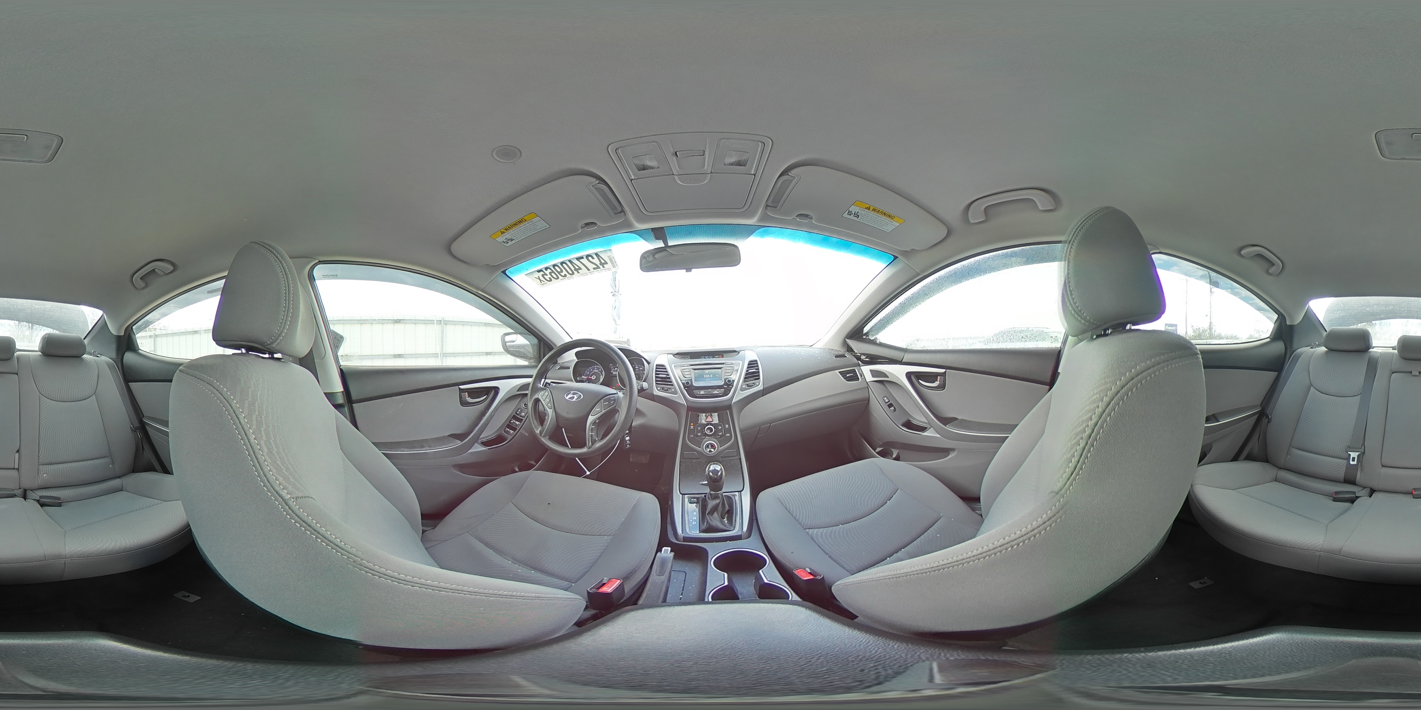 2015 Hyundai Elantra - Image 13