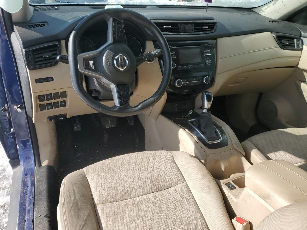 2017 Nissan Rogue - Image 8