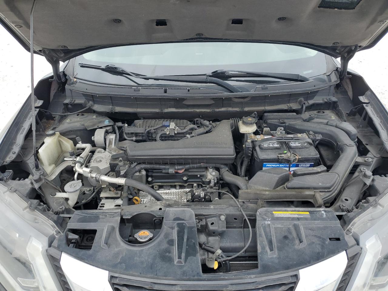 2018 Nissan Rogue - Image 14