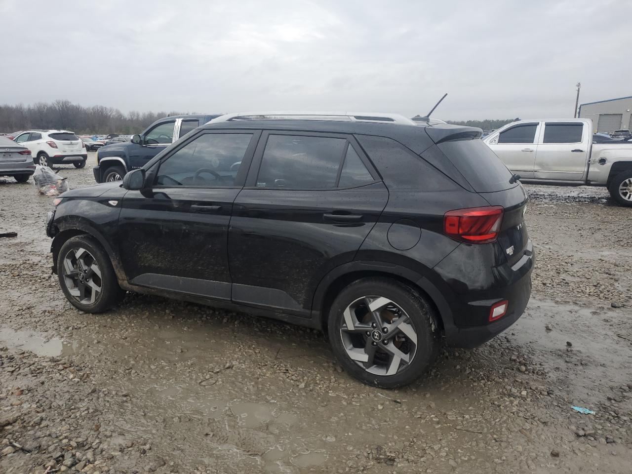 2023 Hyundai Venue - Image 2