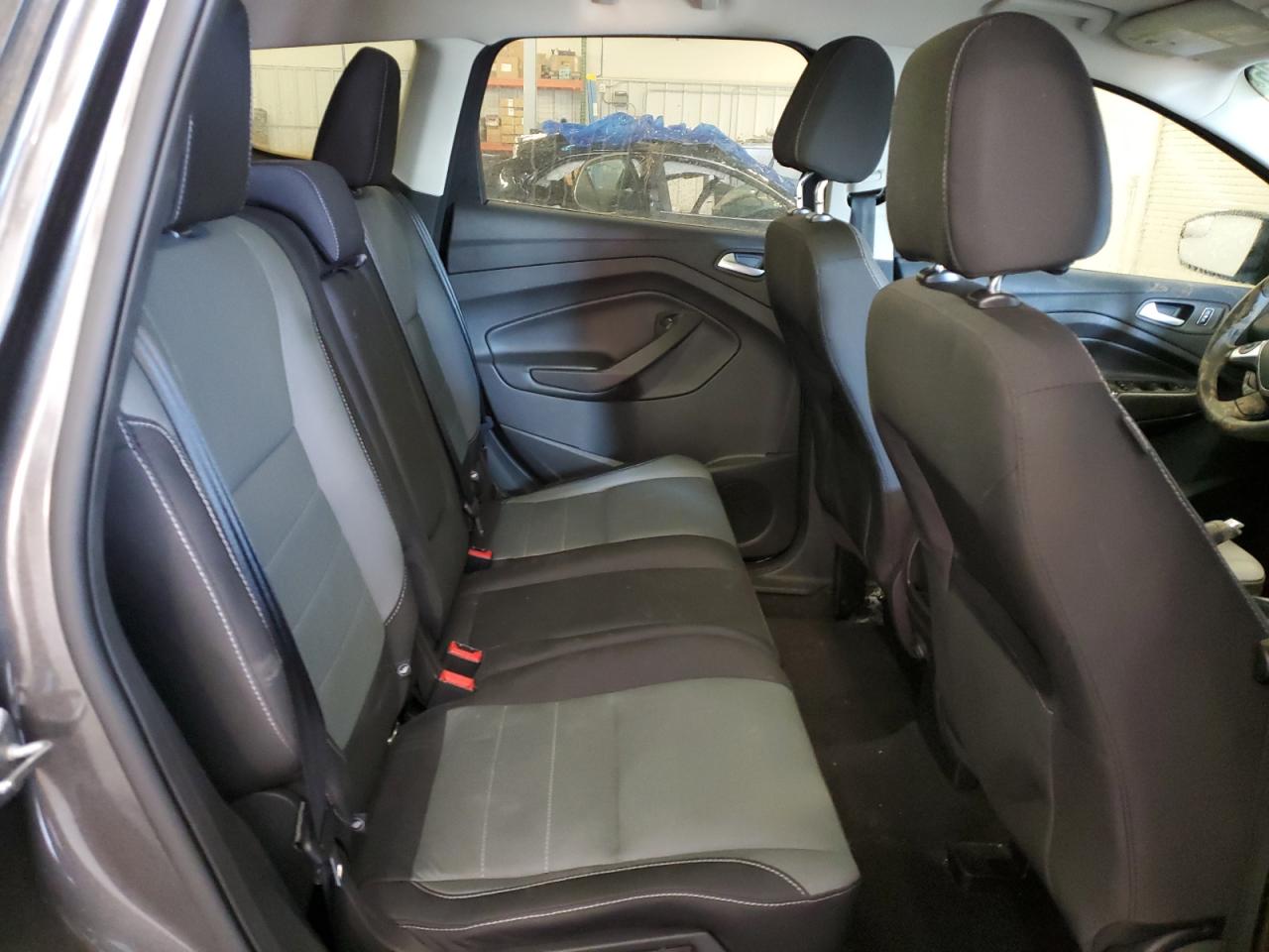 2016 Ford Escape - Image 11