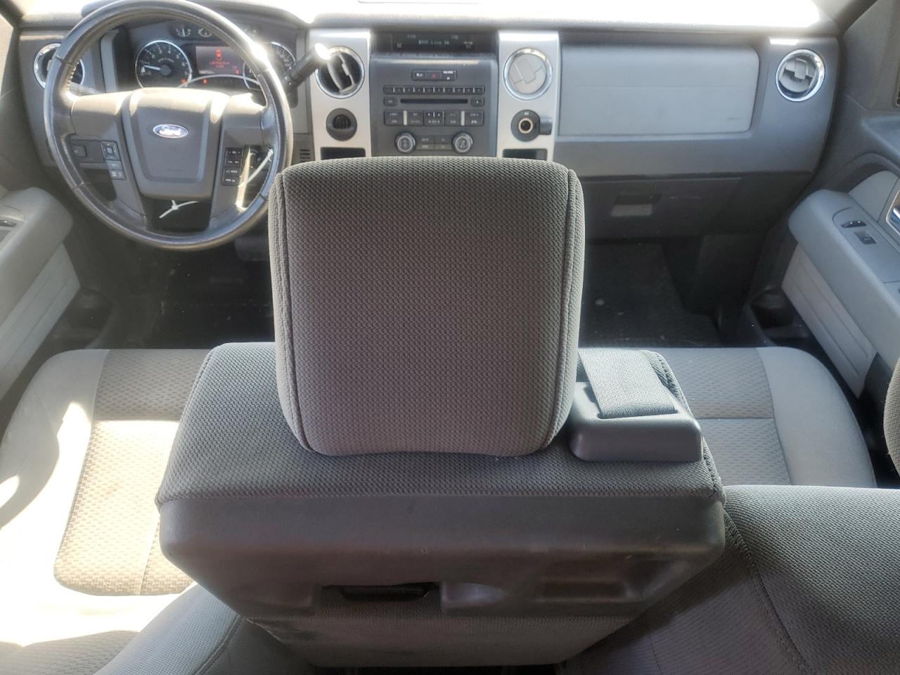 2011 Ford F-150 - Image 8