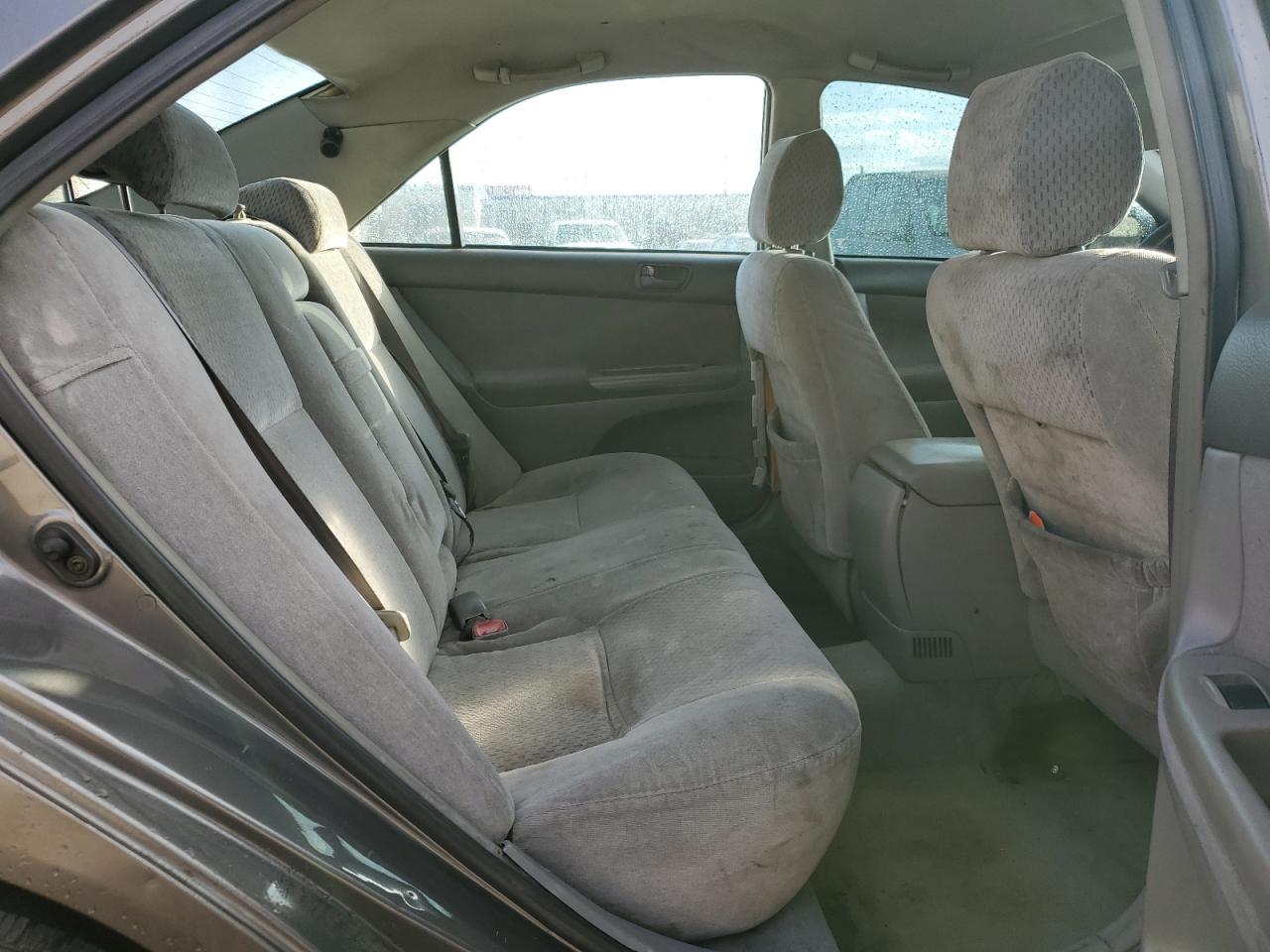 2004 Toyota Camry - Image 10