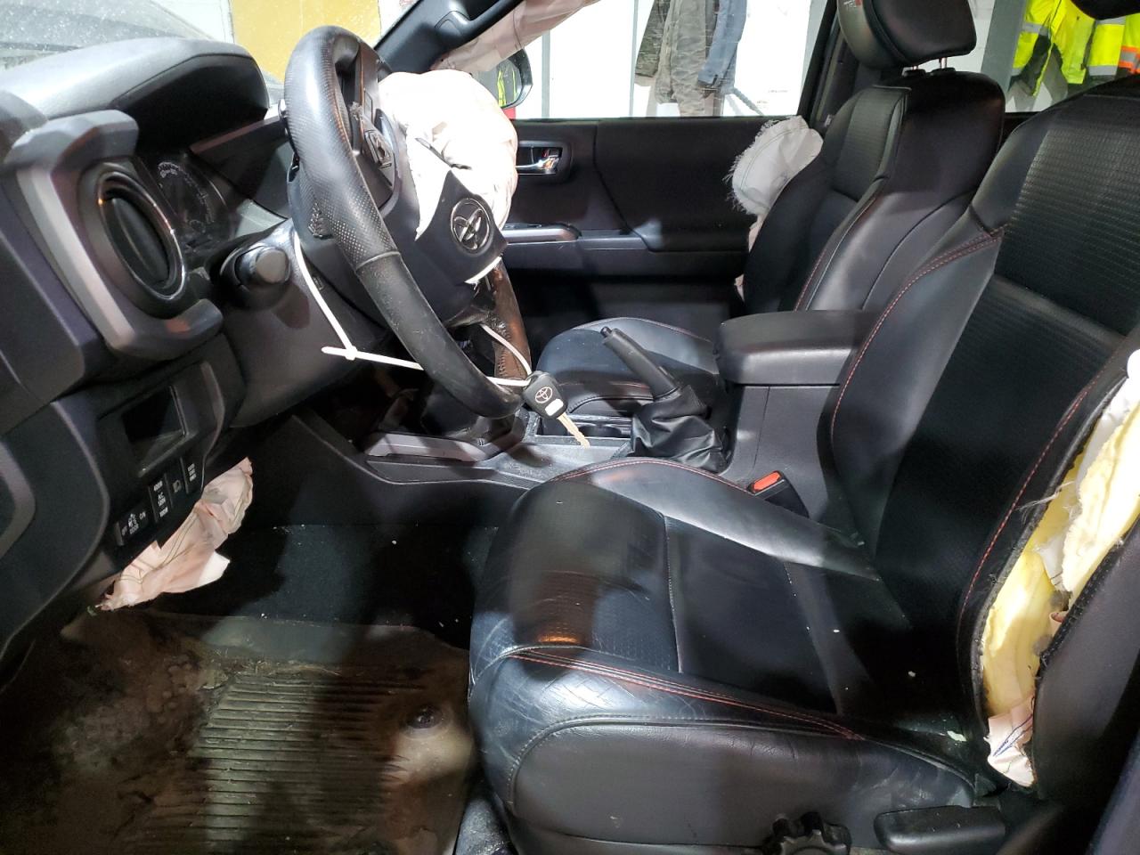 2019 Toyota Tacoma - Image 7