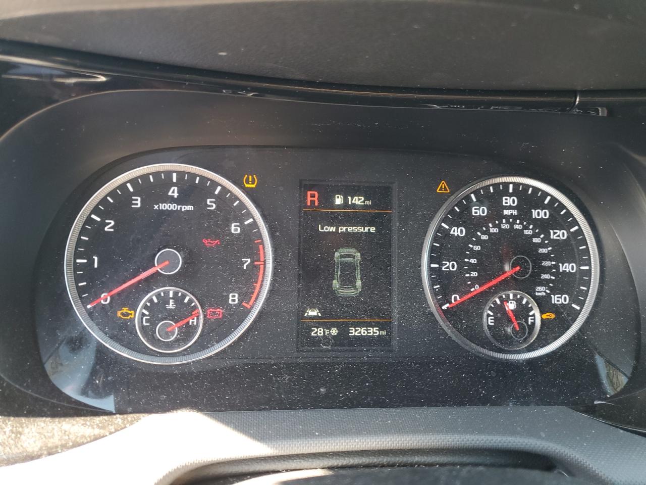 2023 Kia K5 - Image 9